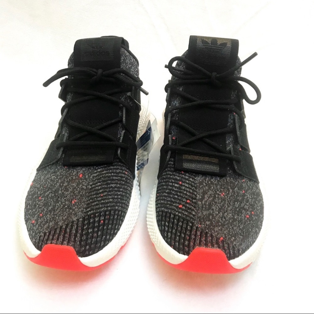 Adidas Prophere. Unisex sneaker.